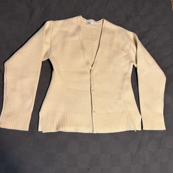 Zara knit beige cardigan - Picture 1 of 5